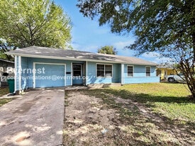 3719 Dumbarton Rd in Pasadena, TX - Building Photo