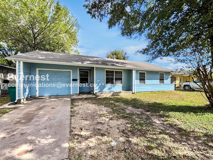 3719 Dumbarton Rd in Pasadena, TX - Foto de edificio