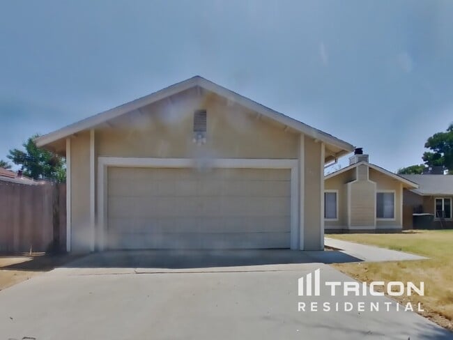 property at 3012 Snowberry Ln