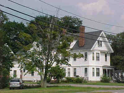 290 Adams St in Abington, MA - Building Photo