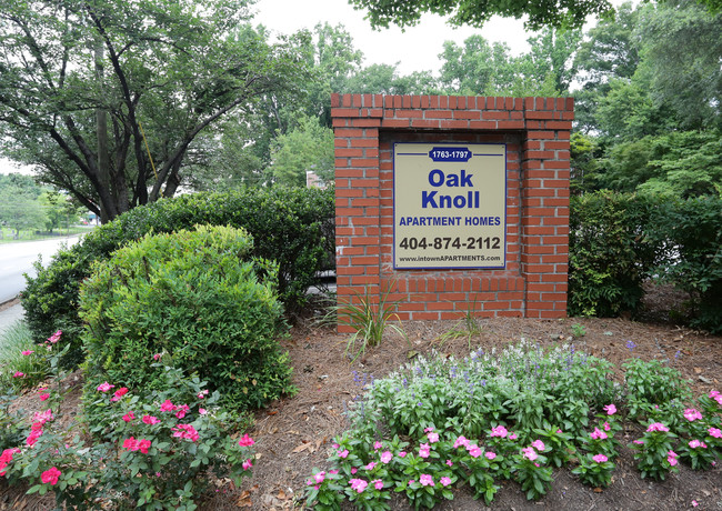 Oak Knoll Apartments in Atlanta, GA - Foto de edificio - Building Photo