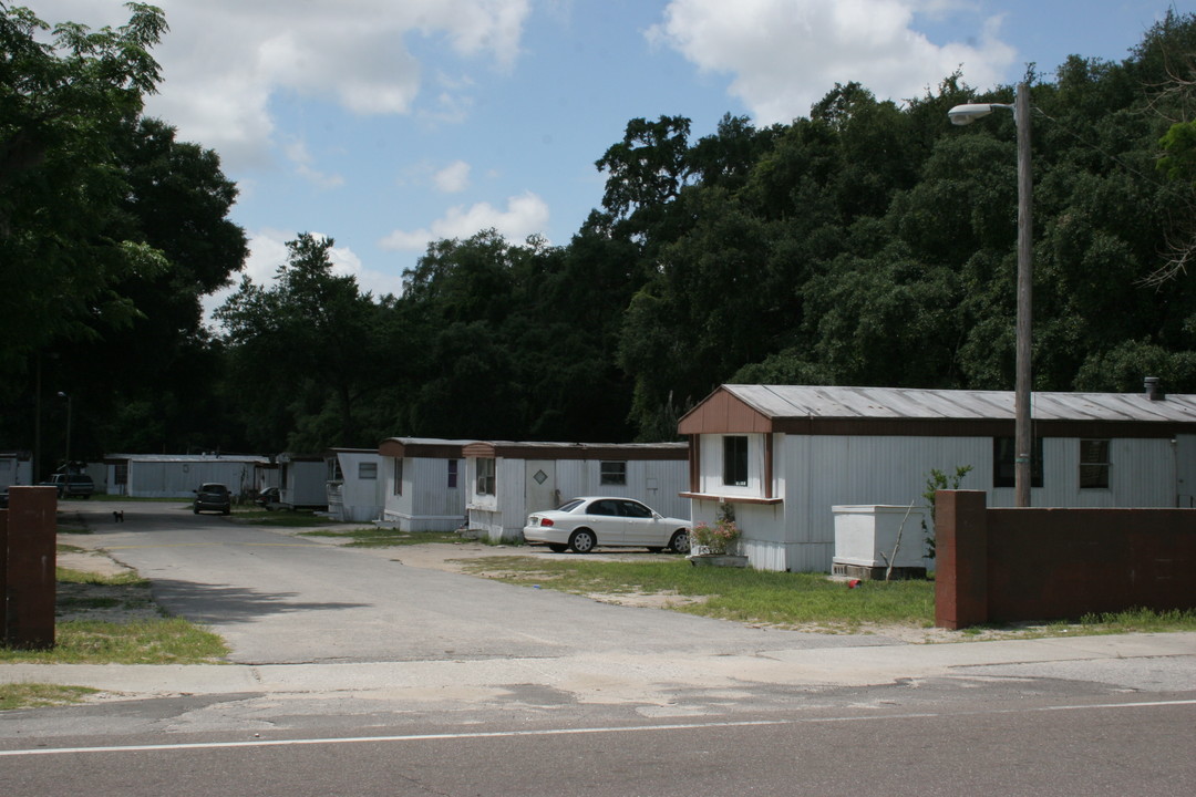 Parkview Mobile Home Community in Thonotosassa, FL - Building Photo