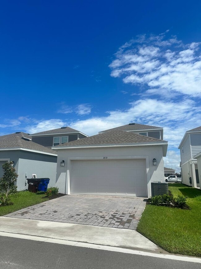 1872 Bright Sky Dr in Kissimmee, FL - Building Photo - Building Photo