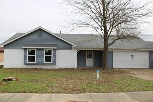 3374 Brownbark Dr in Memphis, TN - Building Photo