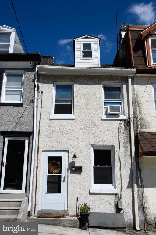 250 E 6th Ave in Conshohocken, PA - Building Photo - Building Photo