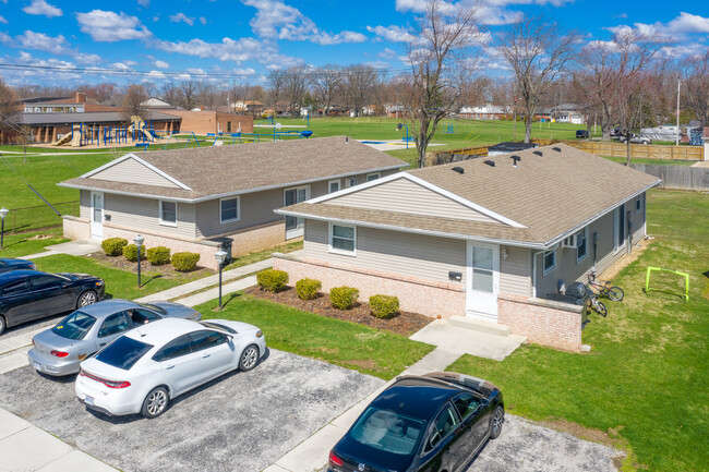 150 Hillcrest Ave in Findlay, OH - Foto de edificio - Building Photo