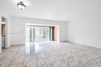 16985 SW 113th Ct in Miami, FL - Building Photo - Building Photo