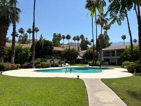 5175 E Waverly Dr in Palm Springs, CA - Building Photo