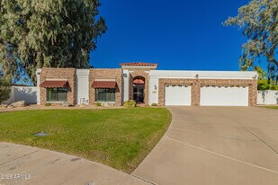 10638 E Turquoise Ave in Scottsdale, AZ - Building Photo