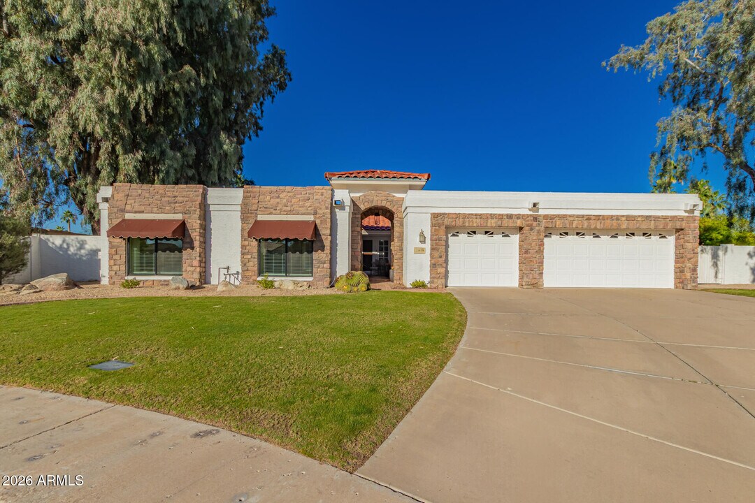 10638 E Turquoise Ave in Scottsdale, AZ - Building Photo