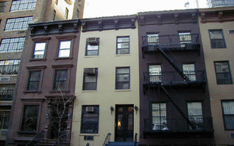 222 E 50th St Apartamentos