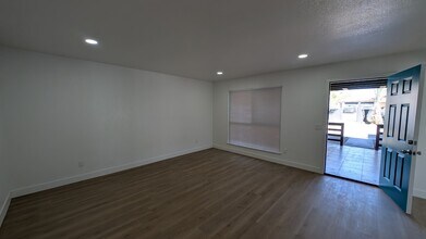 66055 Flora Ave in Desert Hot Springs, CA - Building Photo - Building Photo