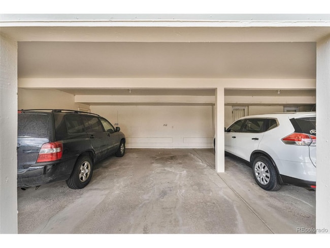 6952 W 87th Way in Arvada, CO - Building Photo - Building Photo