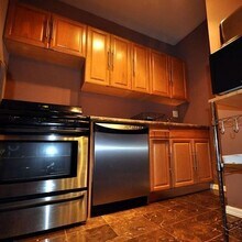 212 E 12th St in New York, NY - Building Photo - Building Photo