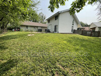 411 Far Hill Dr photo'