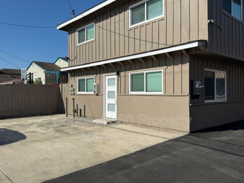 13811 La Pat Pl in Westminster, CA - Building Photo