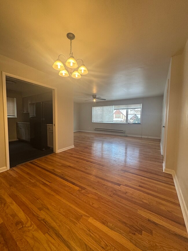 1145 Fenmore Dr, Unit 1 in Cincinnati, OH - Foto de edificio - Building Photo