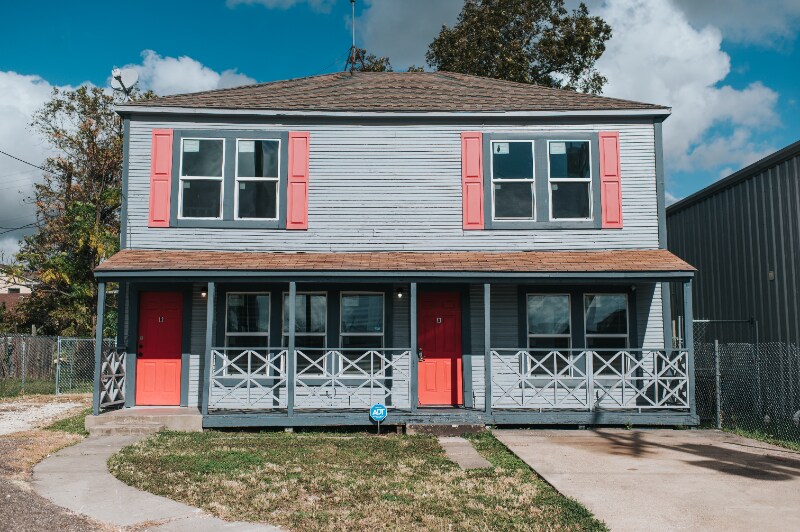 304 E 22nd St in Bryan, TX - Building Photo