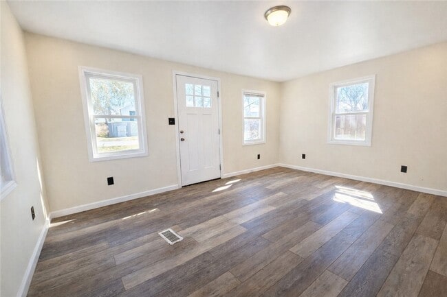 350 Waterloo Geneva Rd in Waterloo, NY - Building Photo - Building Photo