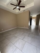 2713 E Eisenhower Ave in Mission, TX - Foto de edificio - Building Photo