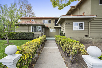 2100 Sahara Way in Santa Clara, CA - Building Photo - Primary Photo