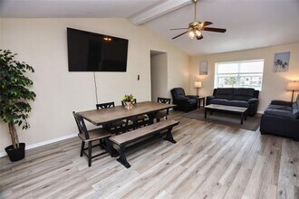 316 Ling St in Bayou Vista, TX - Building Photo - Building Photo