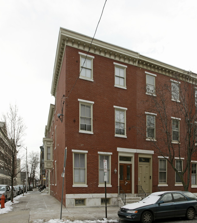 609 N 16th St in Philadelphia, PA - Building Photo