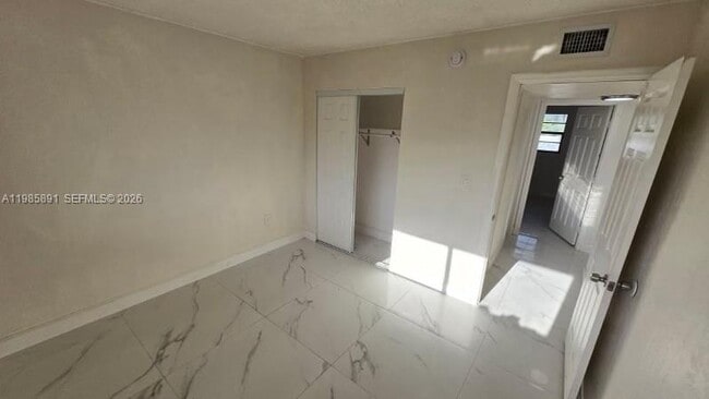 208 Avondale Dr in Pompano Beach, FL - Building Photo - Building Photo