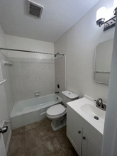 3372 Yukon Cir-Unit -4 in Ft. Myers, FL - Foto de edificio - Building Photo