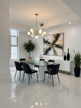 2000 Towerside Terrace in Miami, FL - Building Photo - Building Photo