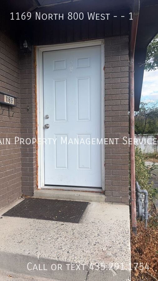 property at 1169 N 800 W St