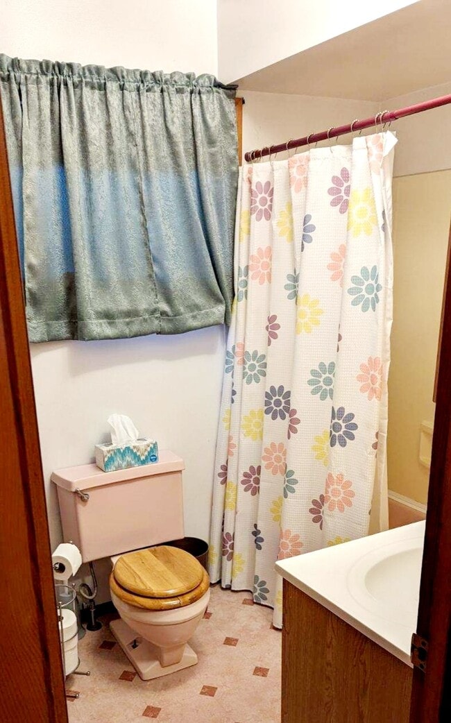 property at 718 Hannah St