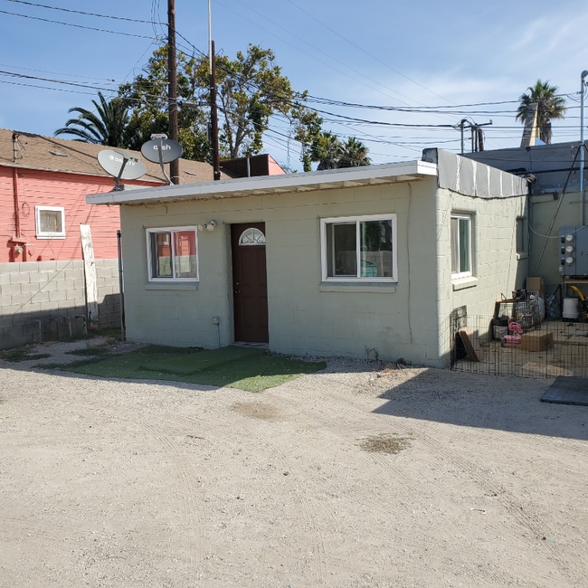 property at 11083 Azahar St