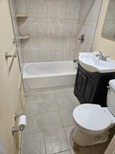1259 Paterson Plank Rd in Secaucus, NJ - Building Photo - Building Photo
