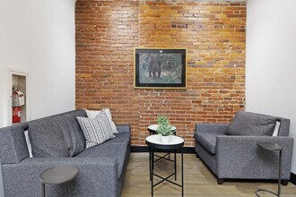 126 2nd Ave N in Nashville, TN - Building Photo - Building Photo