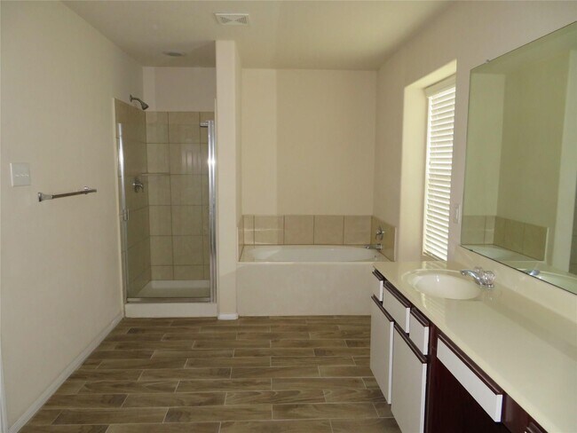 property at 5042 Blue Spruce Hill St