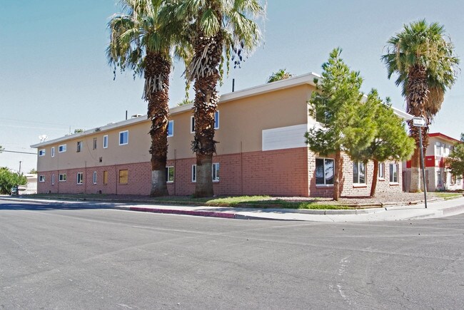 2101 Sunrise Ave in Las Vegas, NV - Foto de edificio - Building Photo