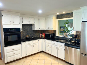 46 Winter St in Waltham, MA - Foto de edificio - Building Photo