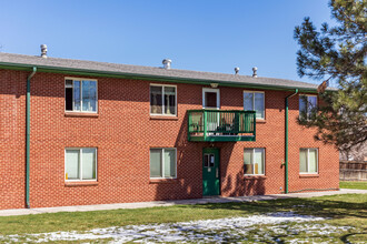 Terrace Park Apartments in Arvada, CO - Building Photo - Building Photo