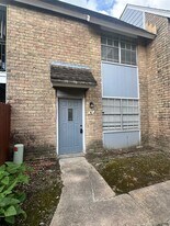 1433 Cedar Post Ln in Houston, TX - Building Photo