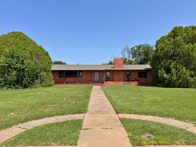property at 4115 Rivercrest Dr