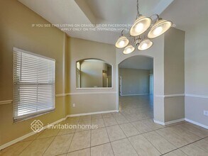 1739 Tangledvine Dr in Zephyrhills, FL - Foto de edificio - Building Photo