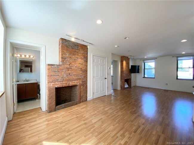 135 Olive St in New Haven, CT - Building Photo - Building Photo