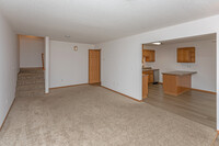 Times Square Townhomes in Grand Forks, ND - Foto de edificio - Interior Photo