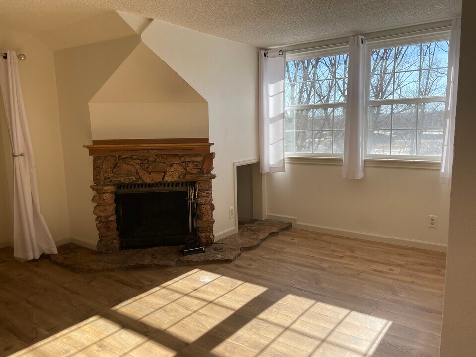 3250 Oneal Cir, Unit #H33 in Boulder, CO - Building Photo