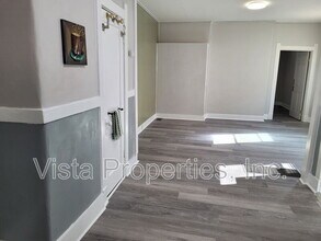 112 Boston Ct in Louisville, KY - Building Photo - Building Photo