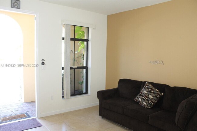 17441 SW 153rd Ct in Miami, FL - Building Photo - Building Photo