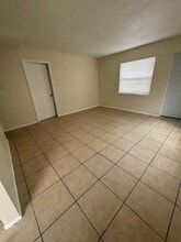 6024 1st St E in Bradenton, FL - Building Photo - Building Photo