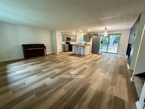 6701 Silver Leaf Ave NW in Canal Fulton, OH - Building Photo - Building Photo
