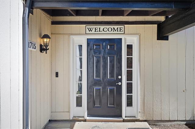 1715 Southampton Dr in Carrollton, TX - Building Photo - Building Photo